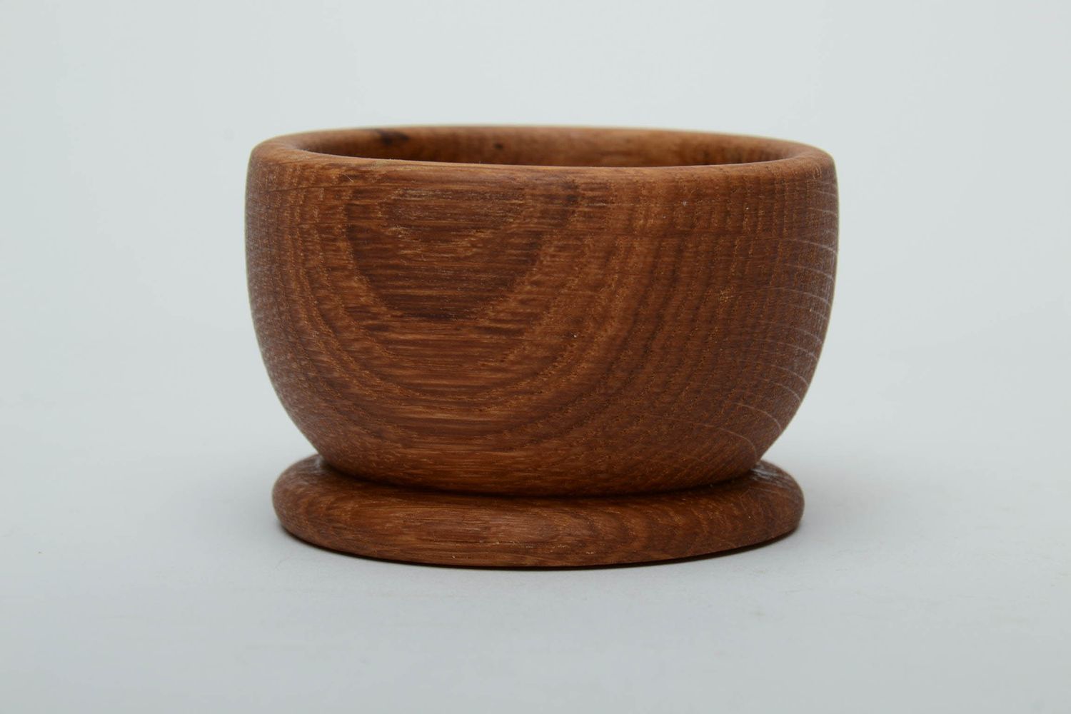 Wooden sauce boat covered with linseed oil photo 6