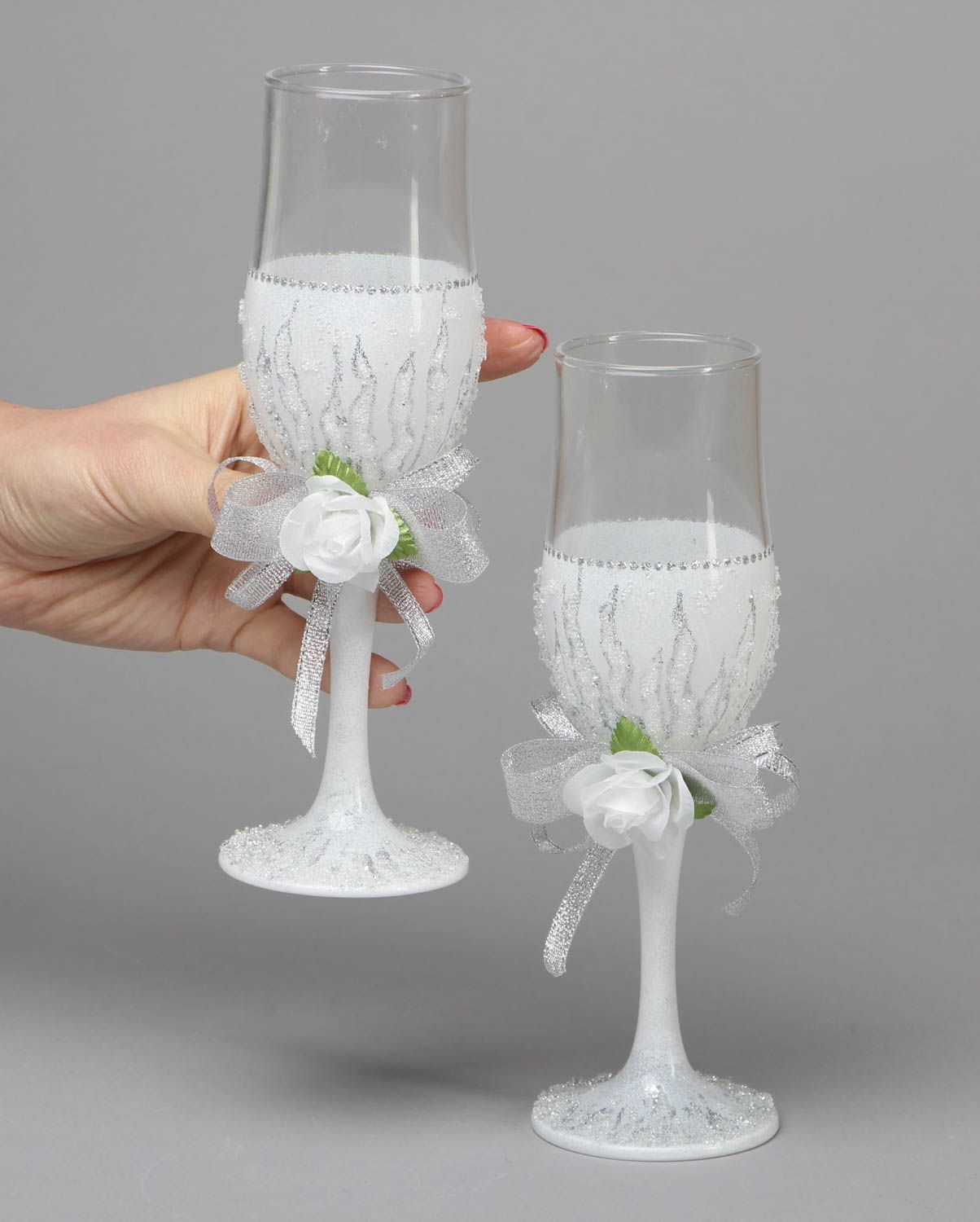Свадебные бокалы для шампанского Белые розы фото 4