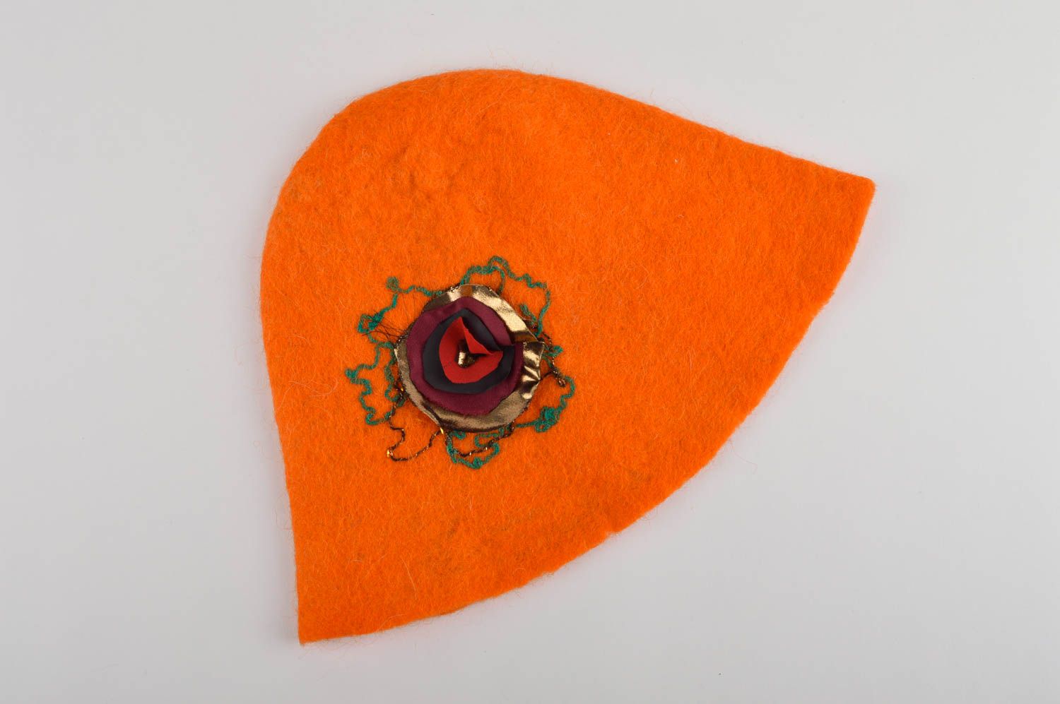 Шапка ручной работы зимняя шапка оригинальный подарок оранжевая с цветком фото 2