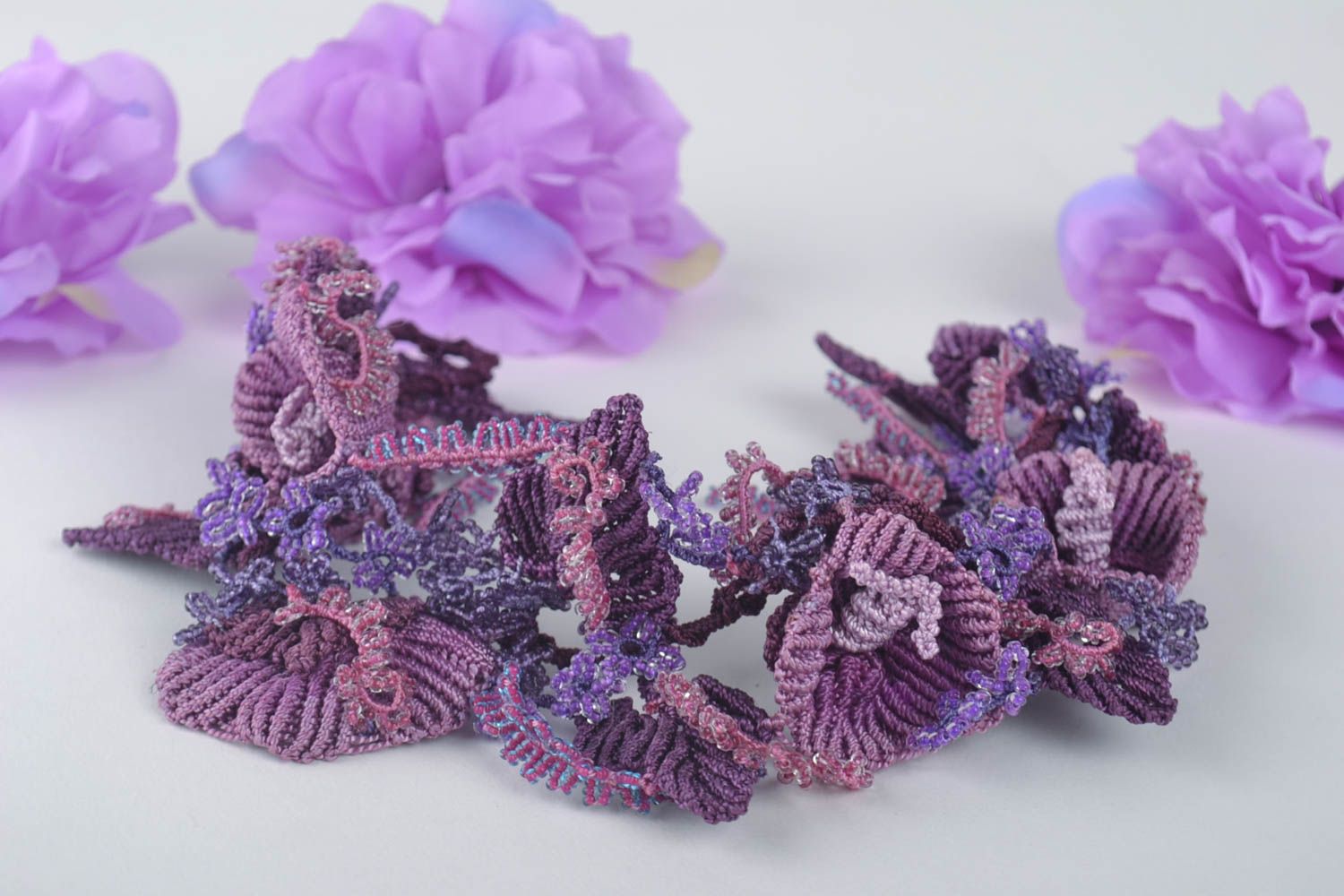 Украшение ручной работы цветочное колье модная бижутерия фиолетовое красивое фото 1