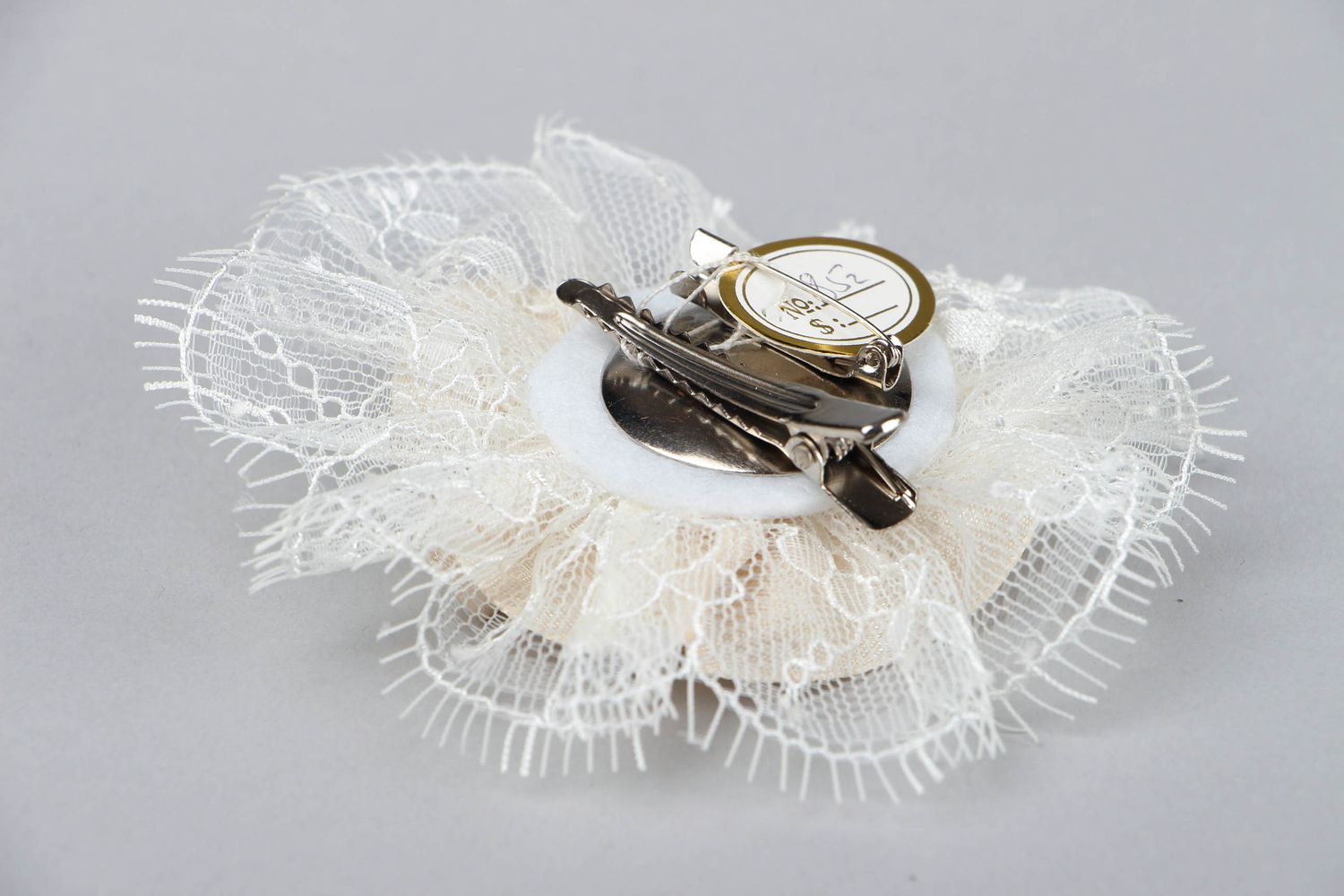 Brooch-barrette made of lace photo 4