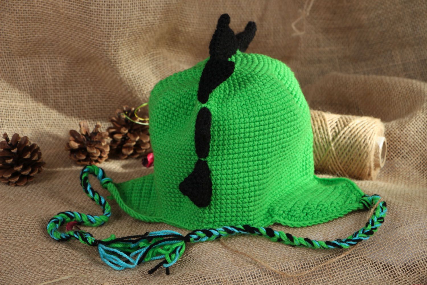 Bonnet tricoté fait main vert photo 5