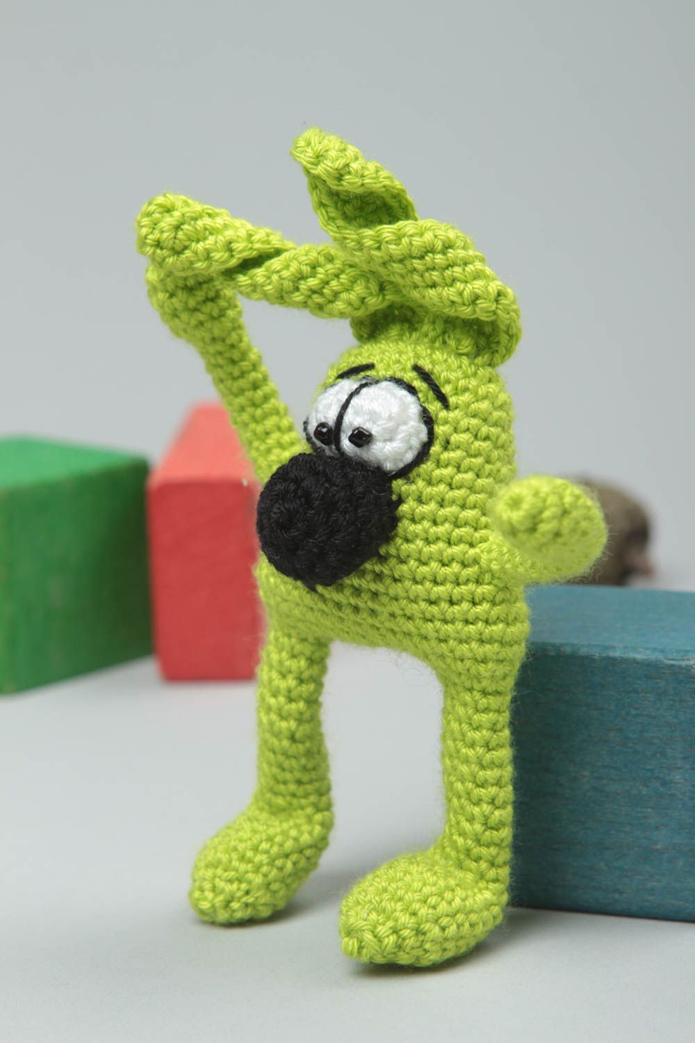 Hase Stofftier handmade Spielzeug Hase Stoff Puppe Geschenke für Kinder gehäkelt foto 1