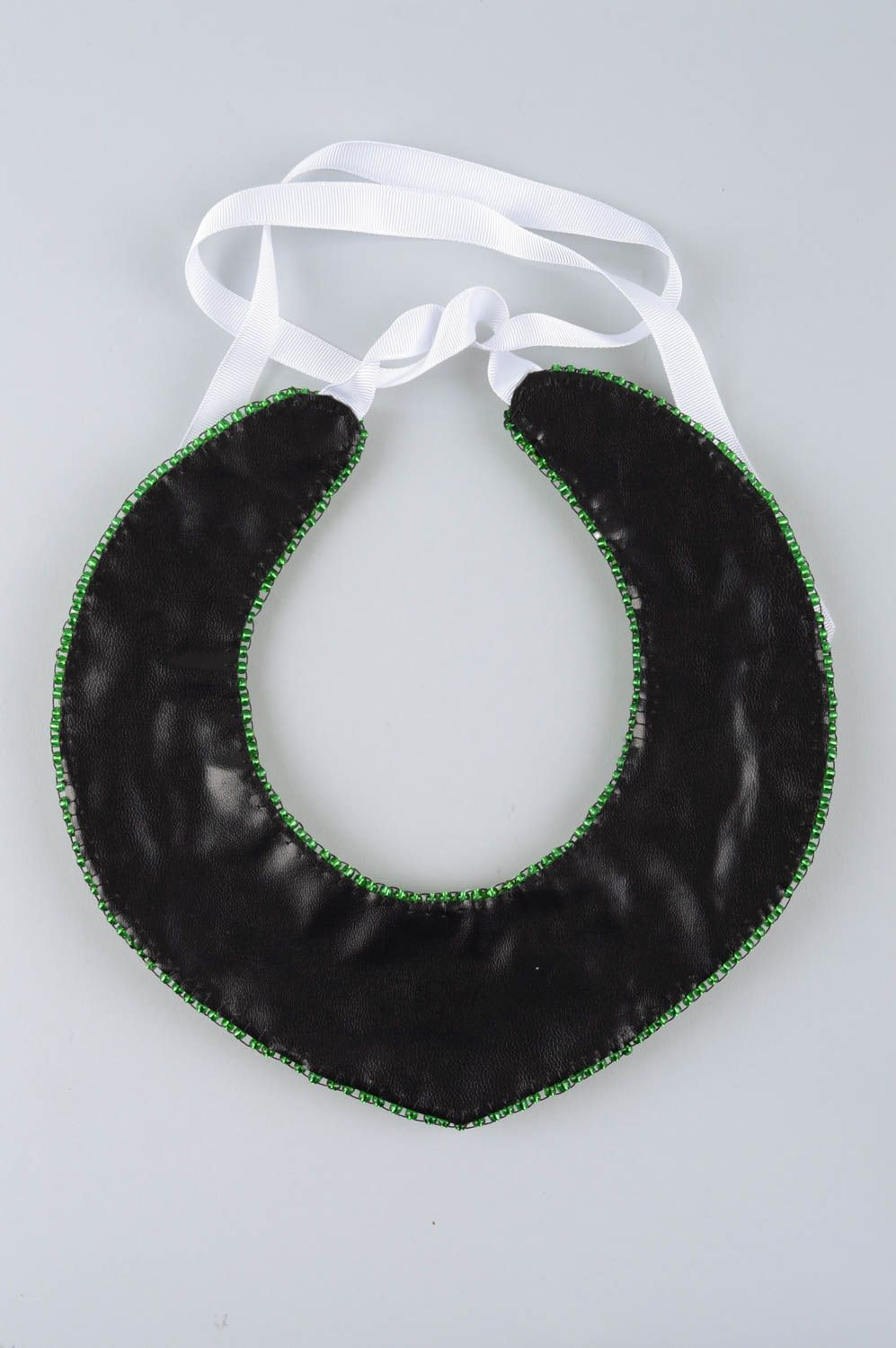 Колье из бисера украшение ручной работы жемчужное украшение зеленое с белым фото 5