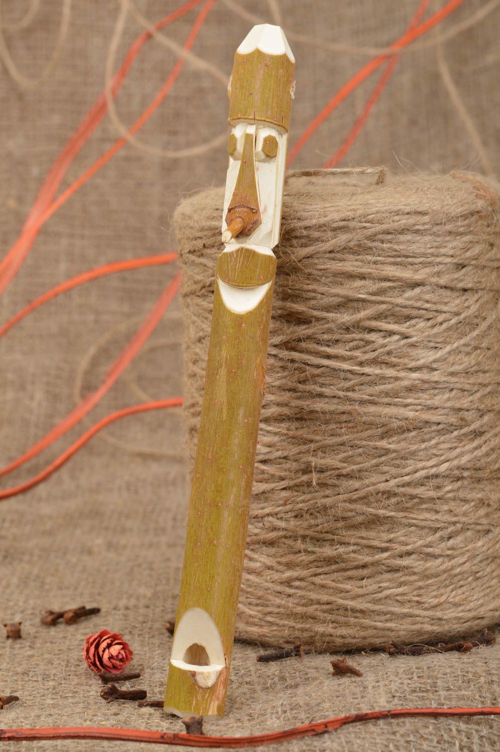 Деревянная свистулька ручной работы вырезанная из целой веточки вербы Тотем фото 1