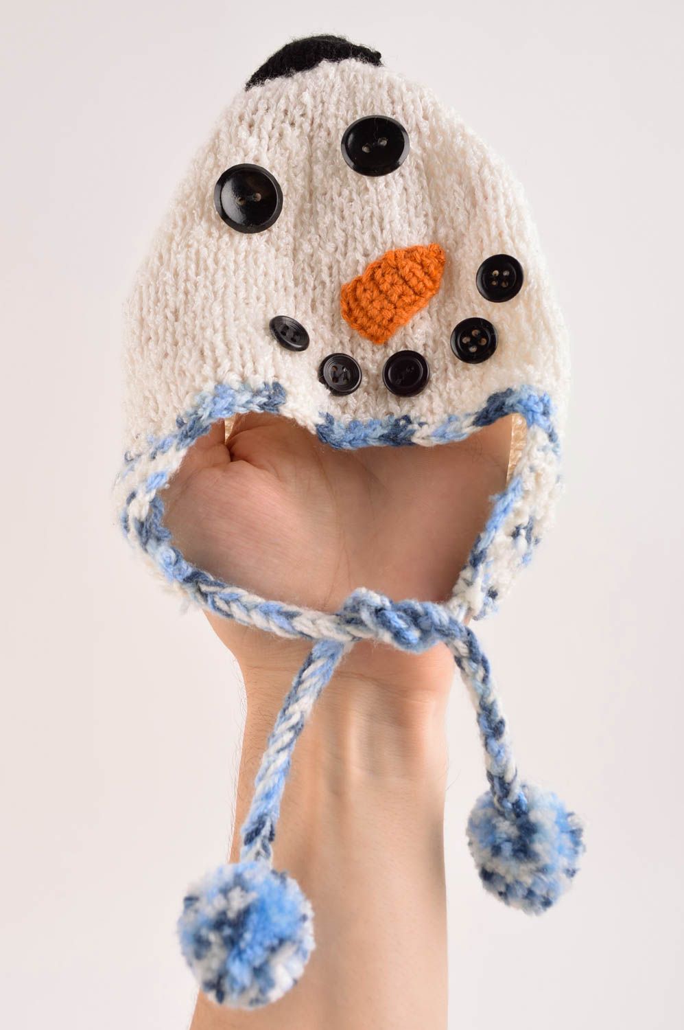 Gehäkelte Kindermütze handmade modisches Accessoire Mütze für Jungen Schneemann foto 4