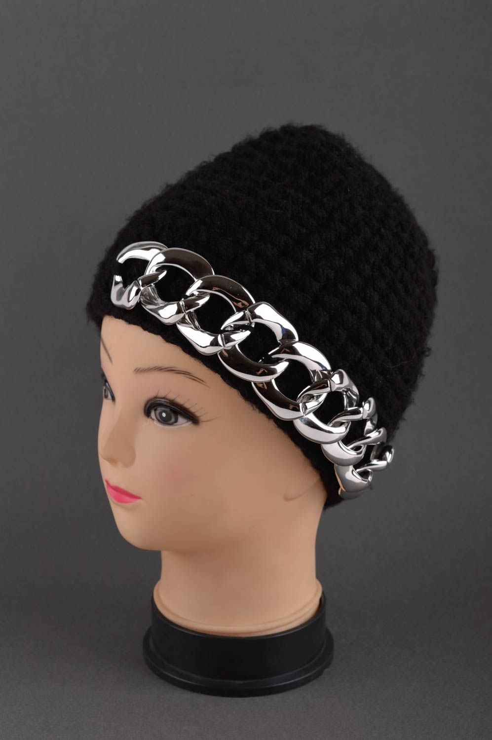 Bonnet tricoté fait main Chapeau hiver noir laine Vêtement pour femme design photo 1