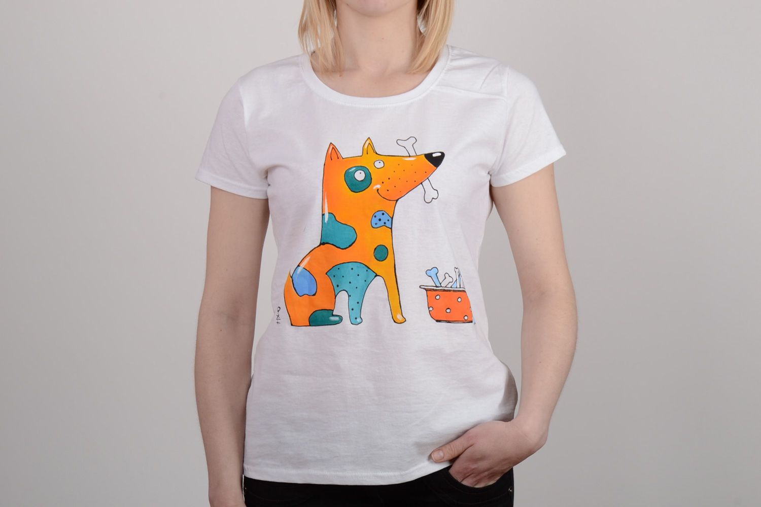 Handmade cotton T-shirt with funny image of dog painted with acrylics unisex photo 1