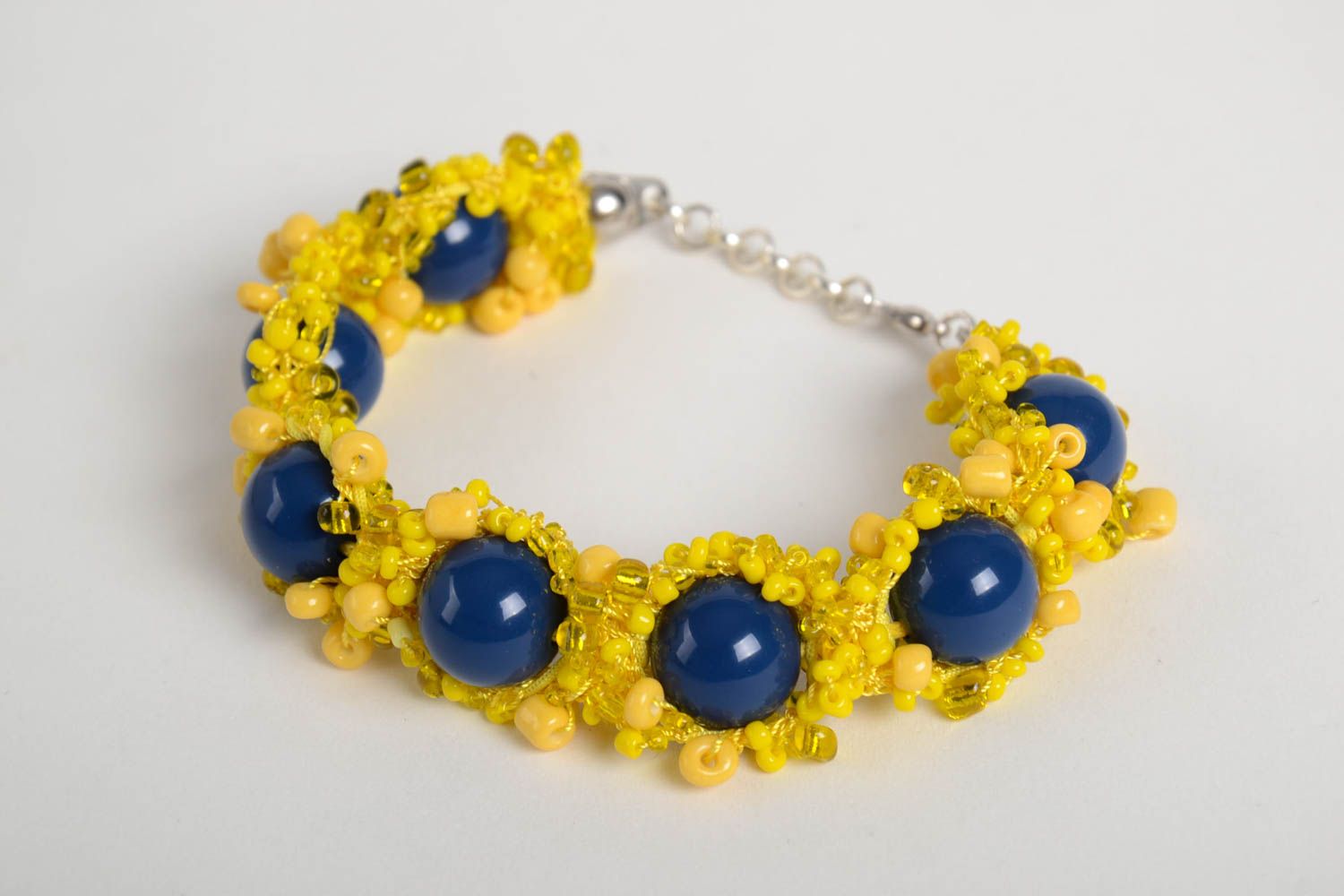 Yellow and large blues beads chain bracelet in summer style photo 4