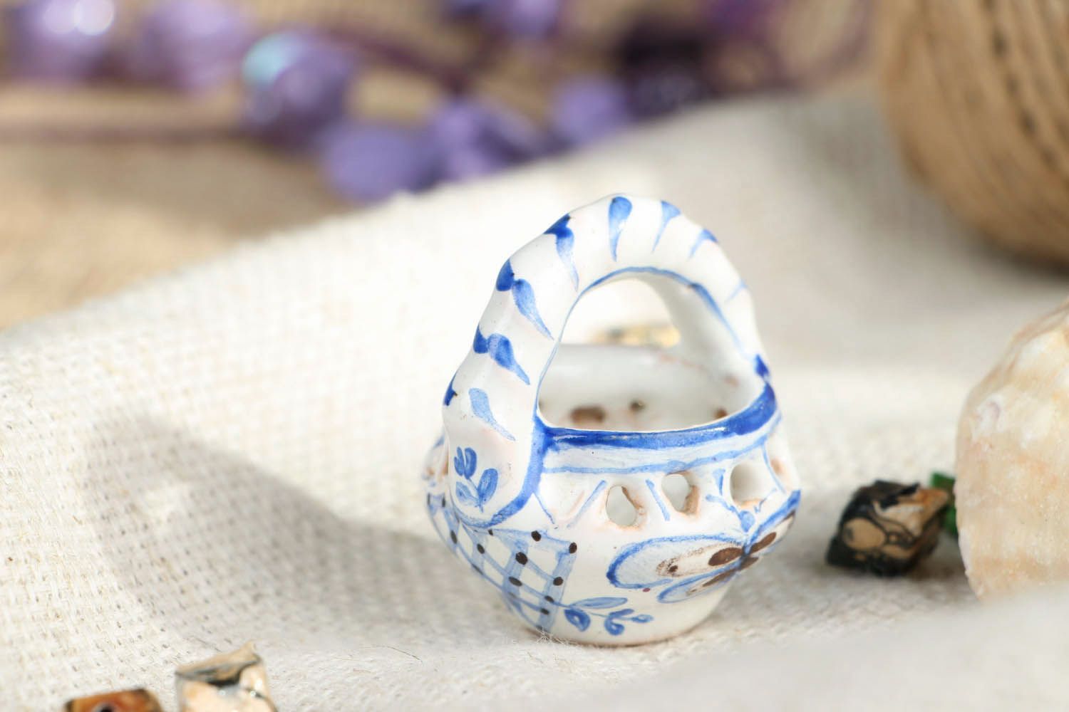 1,5-inch white and blue handmade basket vase for shelf décor 0,04 lb photo 5