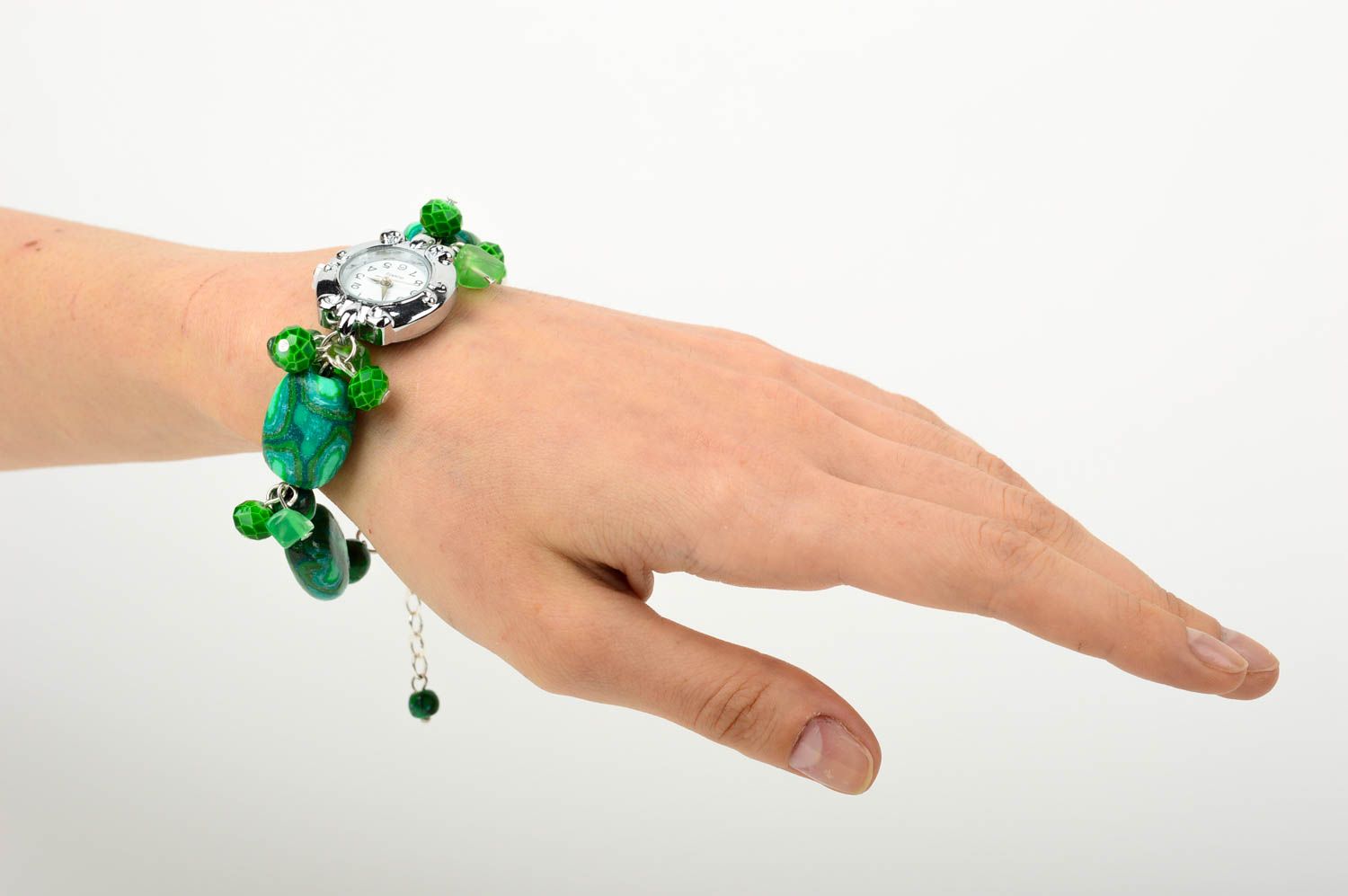 Montre design faite main Accessoire femme avec bracelet vert Cadeau pour femme photo 2