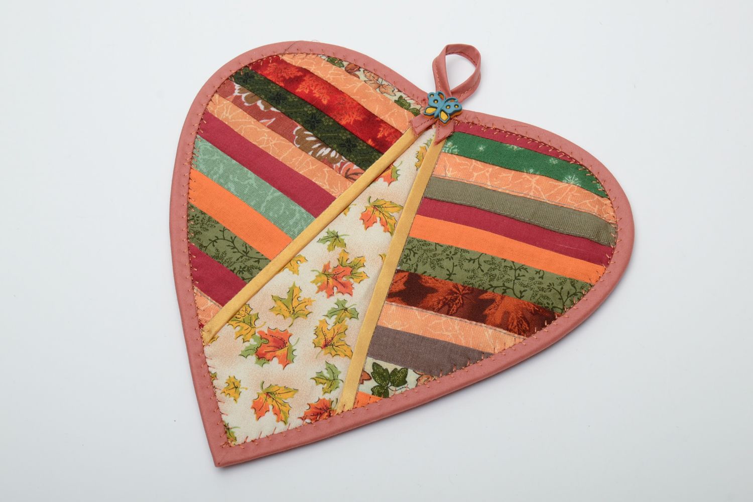 Manique en tissu de cuisine avec boucle faite main originale Coeur multicolore photo 2