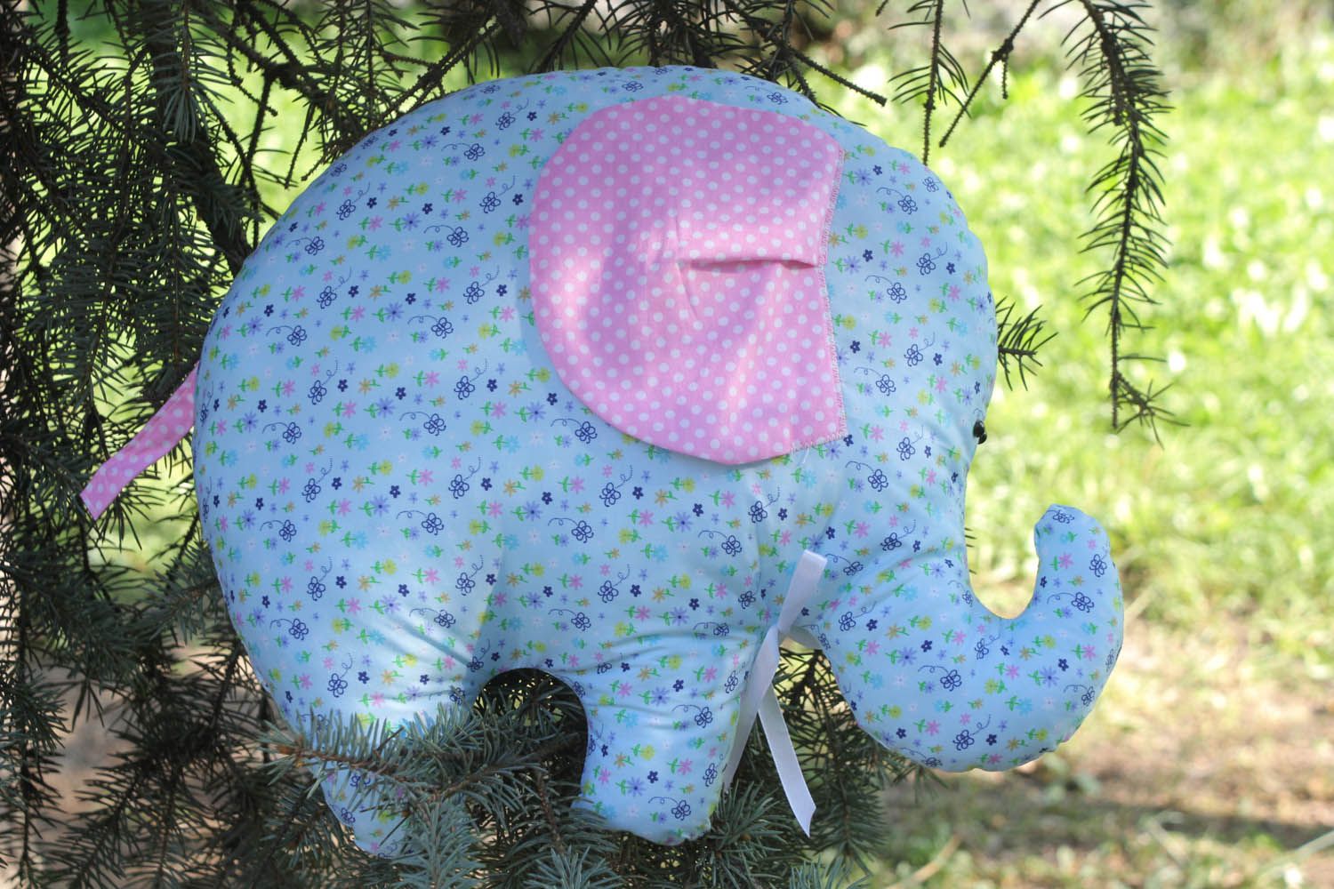 Brinquedo macio-almofada feito à mão de algodão Elefante de materiais naturais  foto 4
