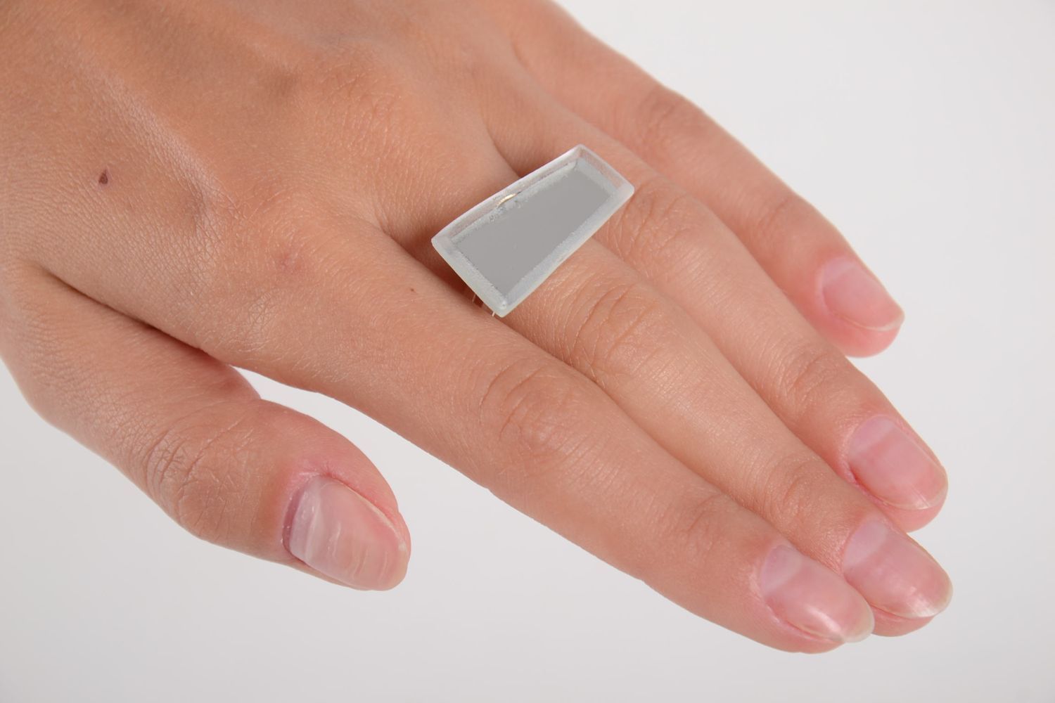 Перстень ручной работы кольцо для девушек очень необычное кольцо из стекла фото 2