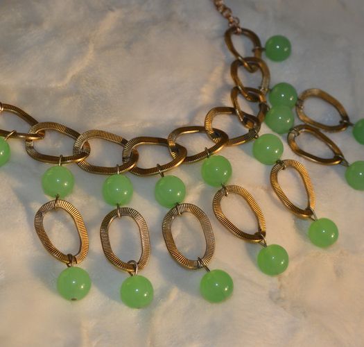 Necklace with natural chrysoprase stone  photo 2