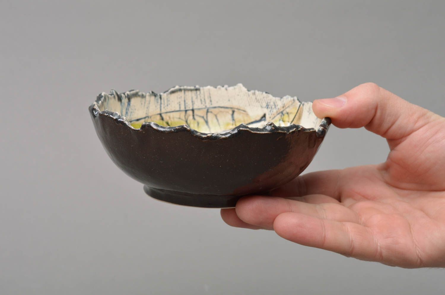 Bol à bords déchirés en porcelaine fait main pour salades style d'automne photo 4