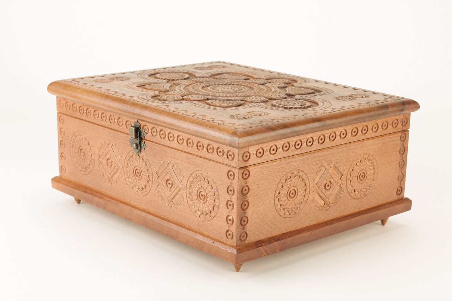 Large carved jewelry box photo 3