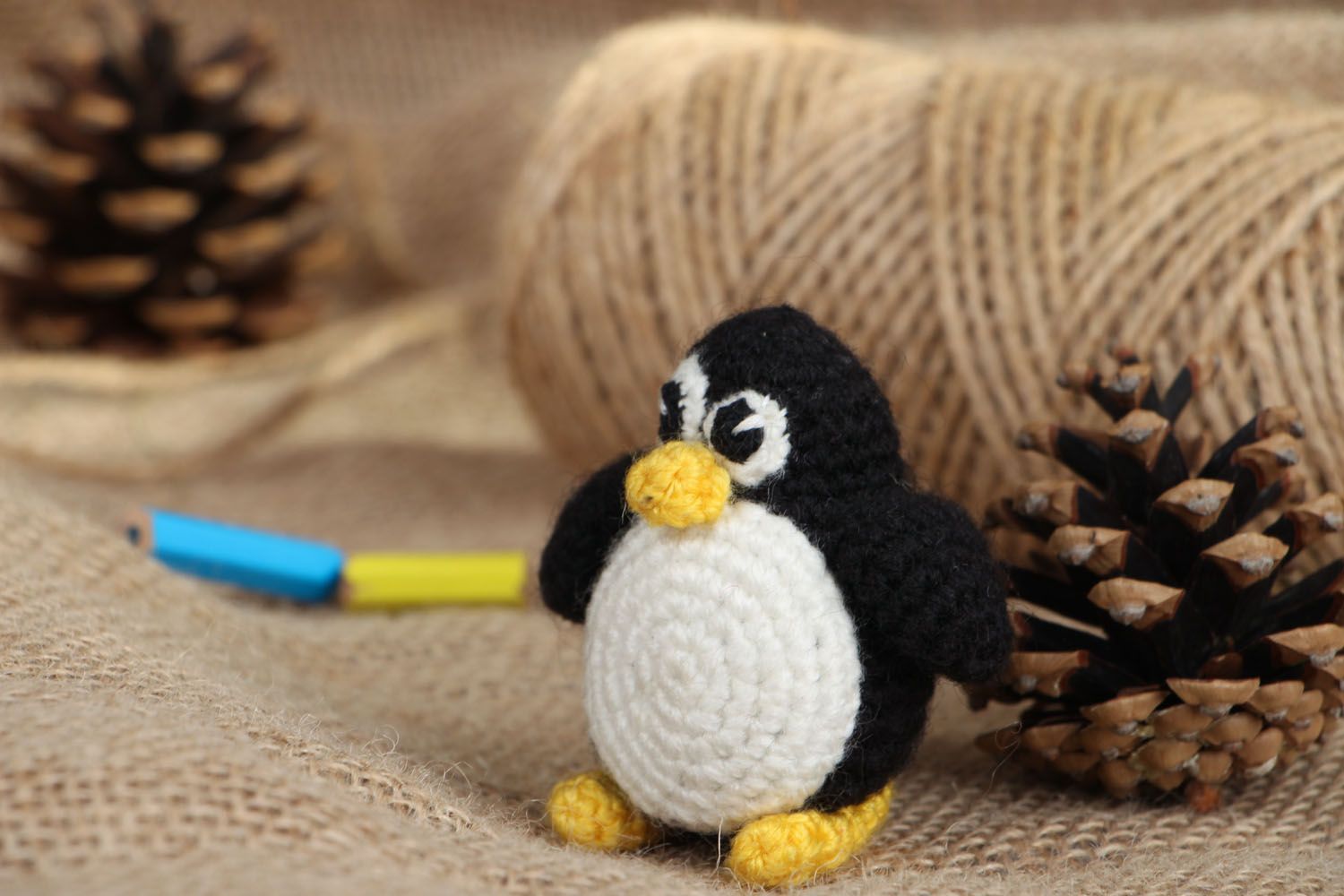Jouet mou tricoté pingouin sympa photo 4