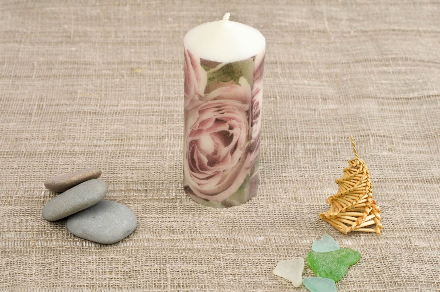 Свеча ручной работы парафиновая свеча с запахом цветная свеча с розами фото 1