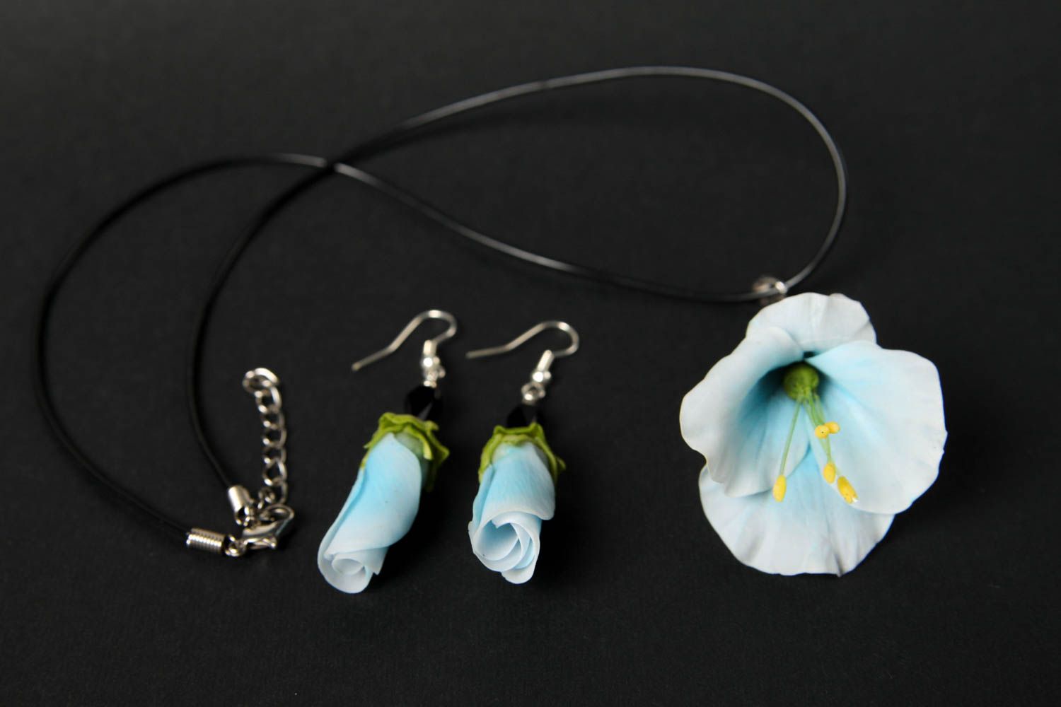 Bijoux fait main Boucles d'oreilles fleurs bleues Pendentif fleur Cadeau femme photo 1