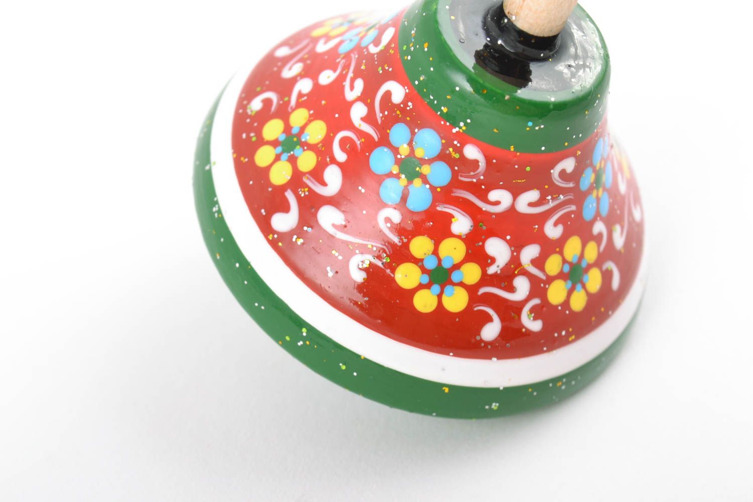 Деревянная эко-игрушка волчок ручной работы с росписью безопасными красками фото 5