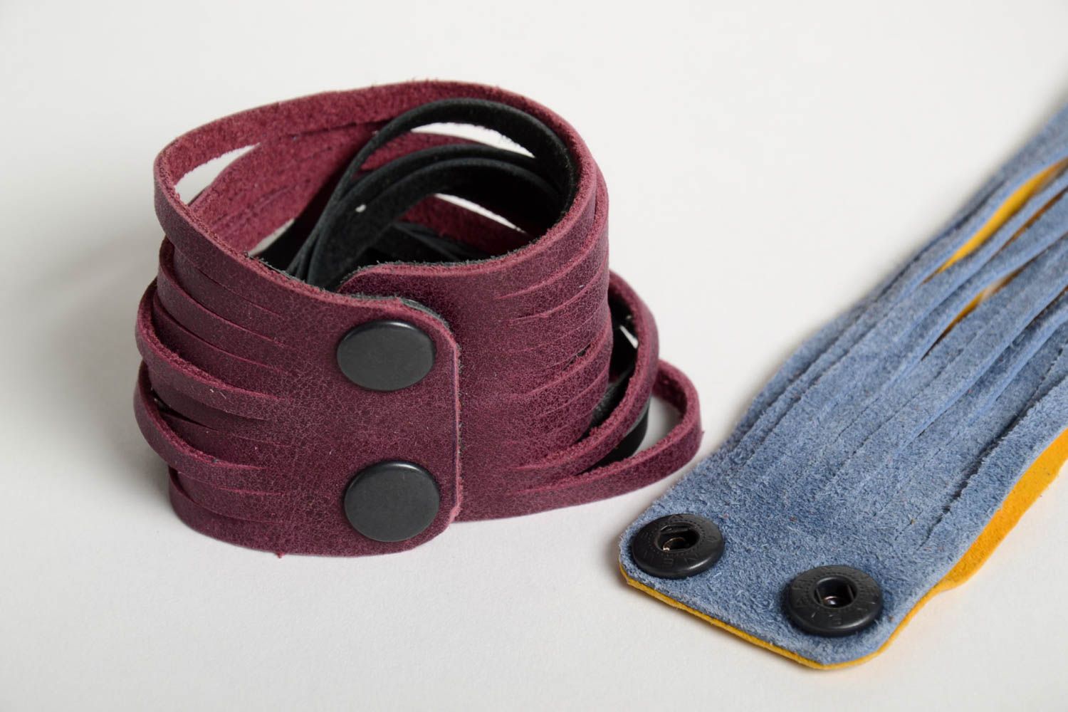 Breite bunte Damen Armbänder handmade Leder Schmuck Frauen Accessoires 2 Stück  foto 2