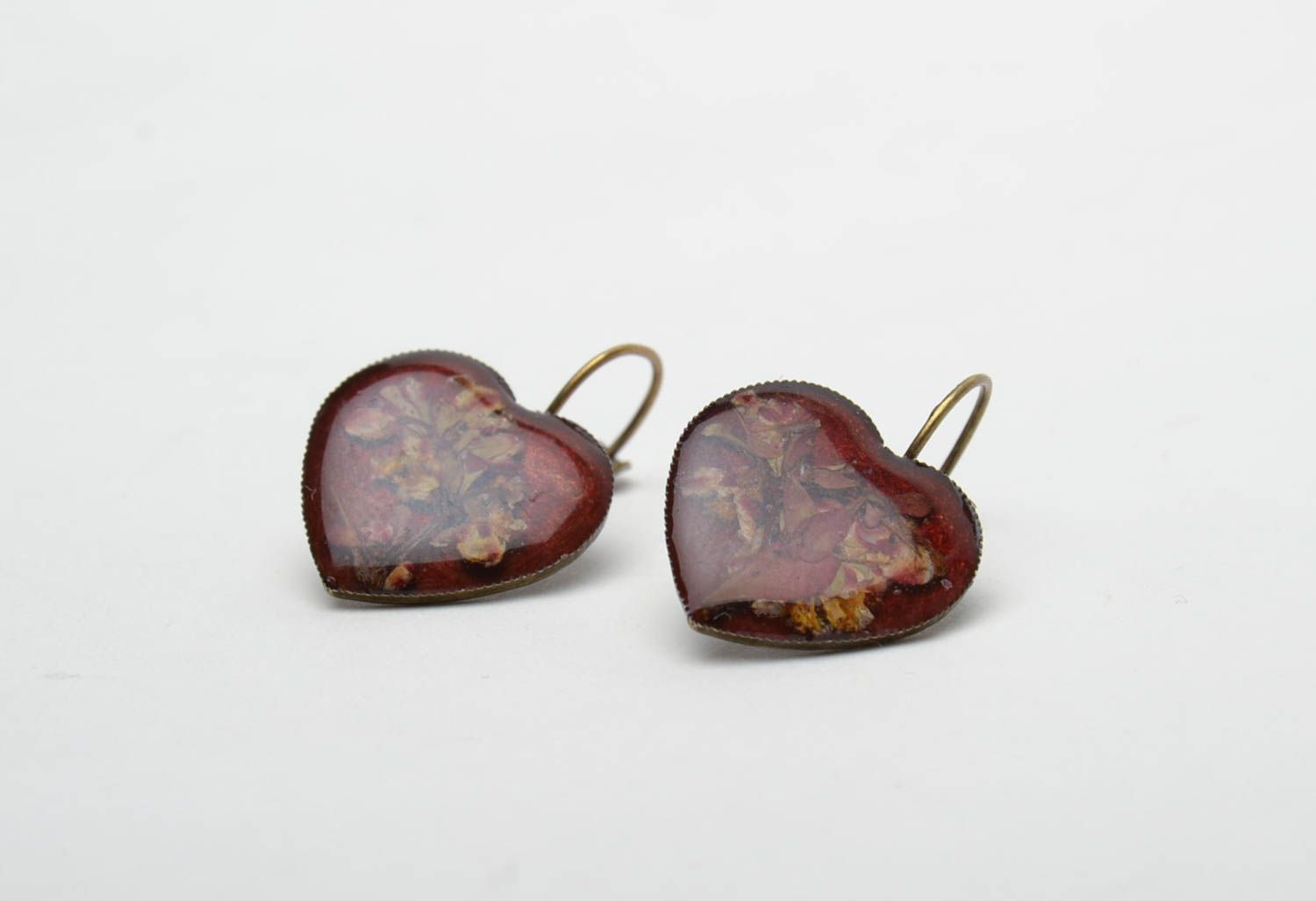 Heart-shaped earrings with natural flowers photo 4