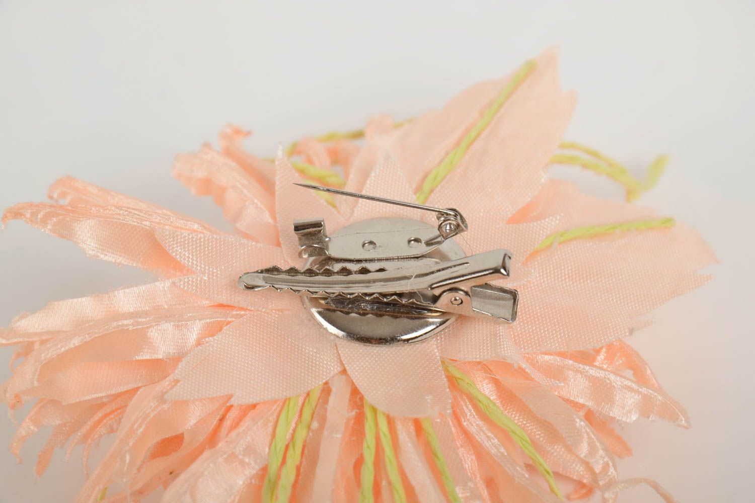 Handmade hair clip brooch with volume satin ribbon flower of peach color photo 3