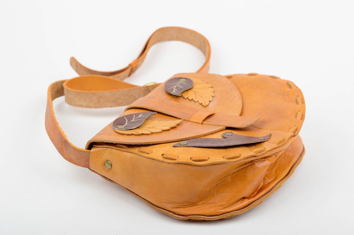 Sac bandoulière en cuir Sac fait main design avec feuilles Accessoire femme photo 5