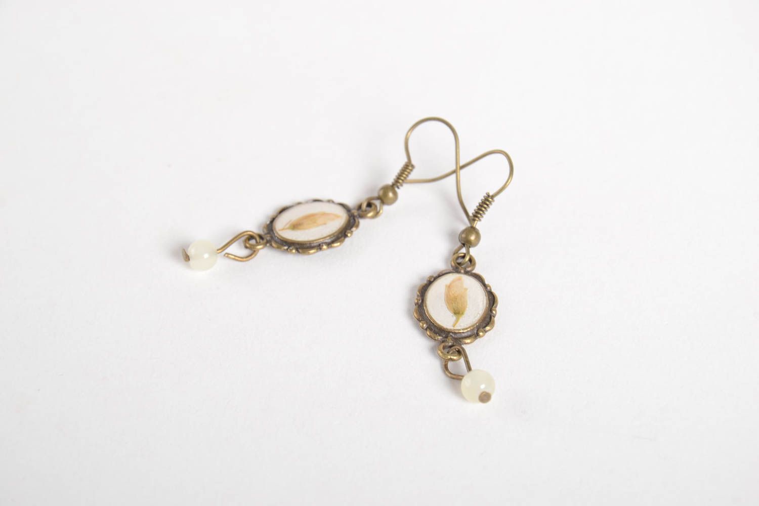 Handmade earrings with dry flowers elegant dangling earrings botanical jewelry photo 3