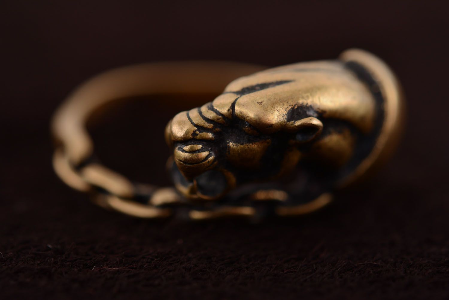 Бронзовое кольцо Пантера на цепи фото 5