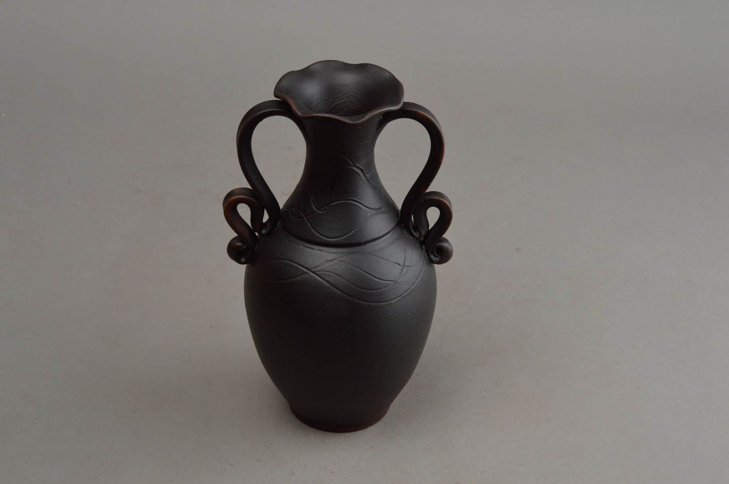 Vase en céramique avec ornement et anses style ethnique fait main déco photo 7