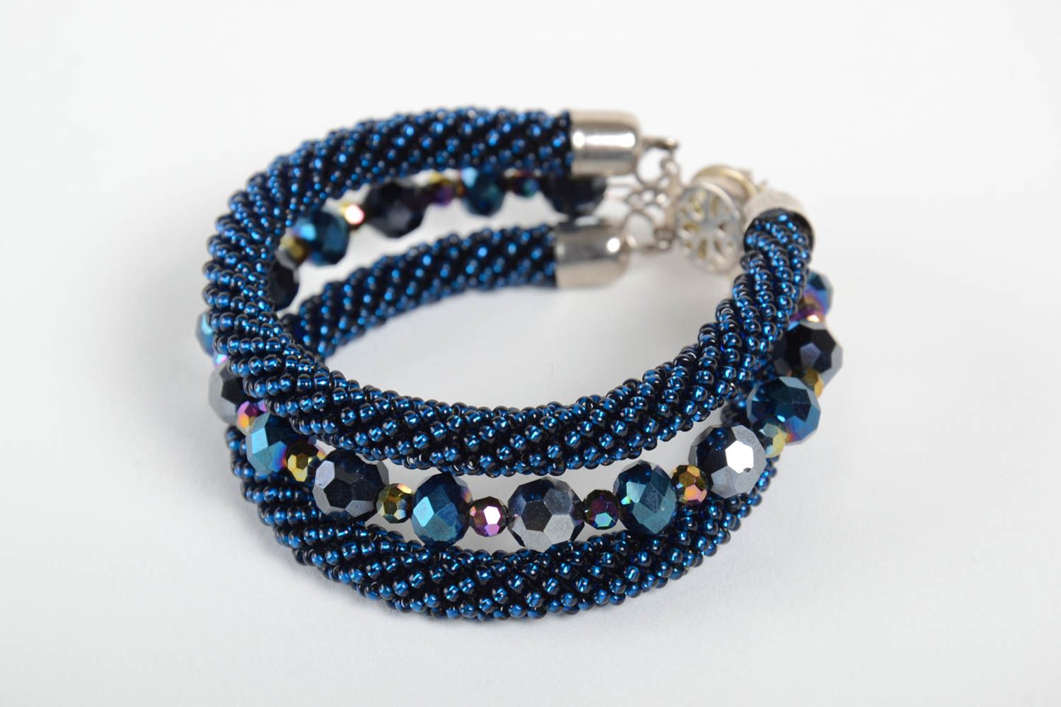 Bracelet perles de rocaille Bijou fait main bleu trois rangs Accessoire femme photo 5