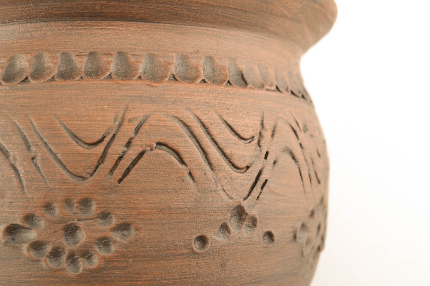 Ceramic pot with ornament photo 3