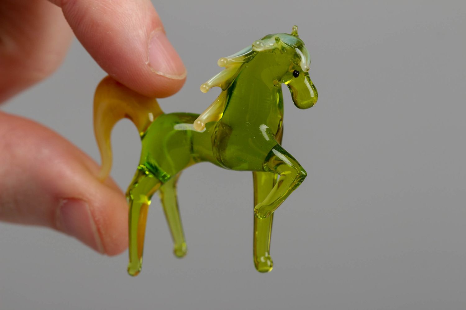 Фигурка из стекла лэмпворк ручной работы Зеленый конь фото 4