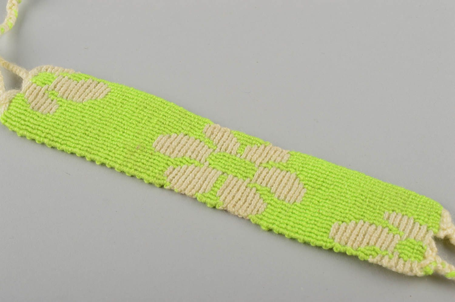 Bright handmade macrame bracelet textile bracelet designs fashion trends photo 3