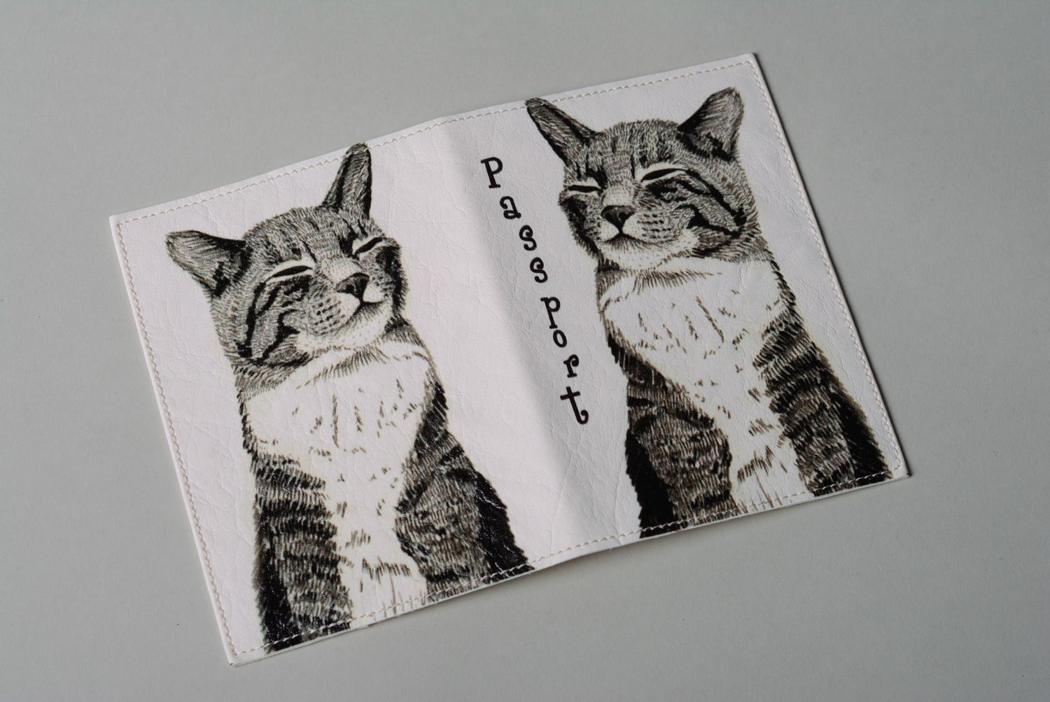 Handgemachte schöne Kunstleder Passhülle Katze für Frauen und Mädchen  foto 2
