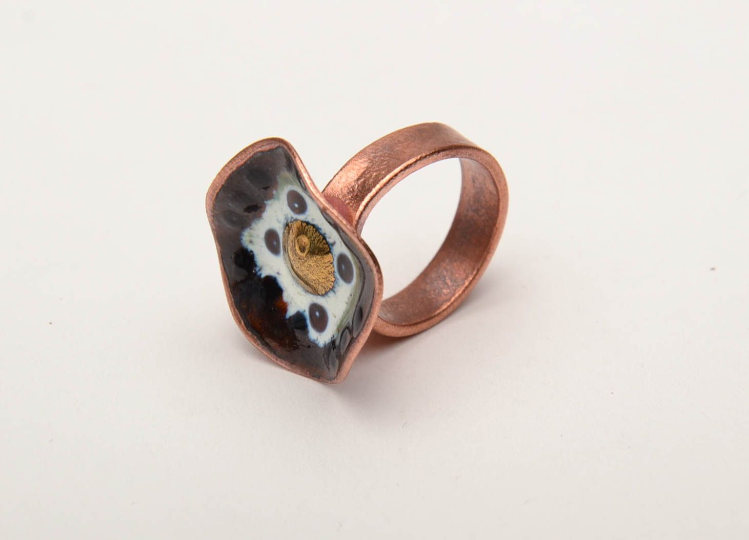 Перстень из меди ручной работы с эмалью фото 3