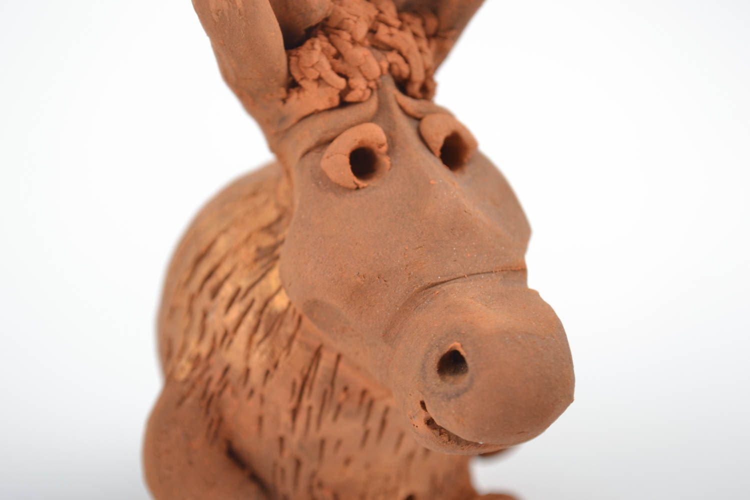 Handmade Dekofigur Esel Keramik Deko Figur aus Ton klein lustig braun  foto 3