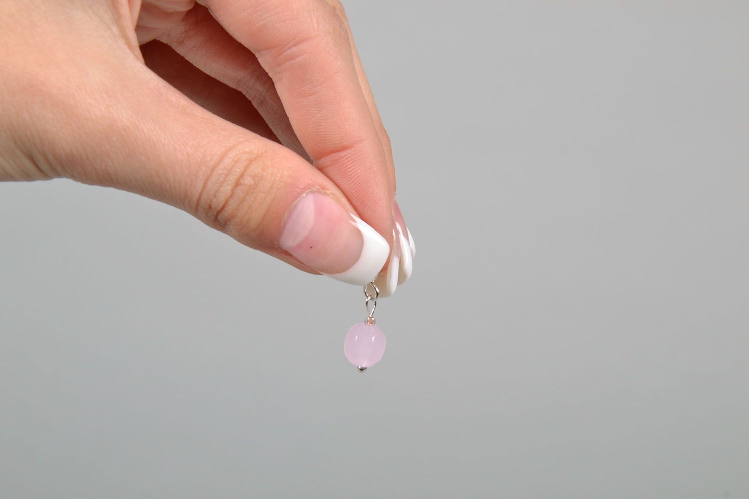 Boucles d'oreilles faites main en perles à facettes roses pendantes bijoux photo 4
