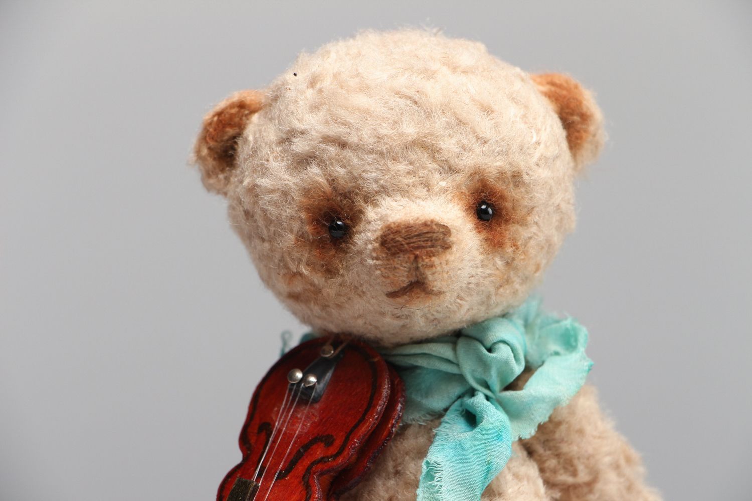 Collectible plush toy bear photo 2