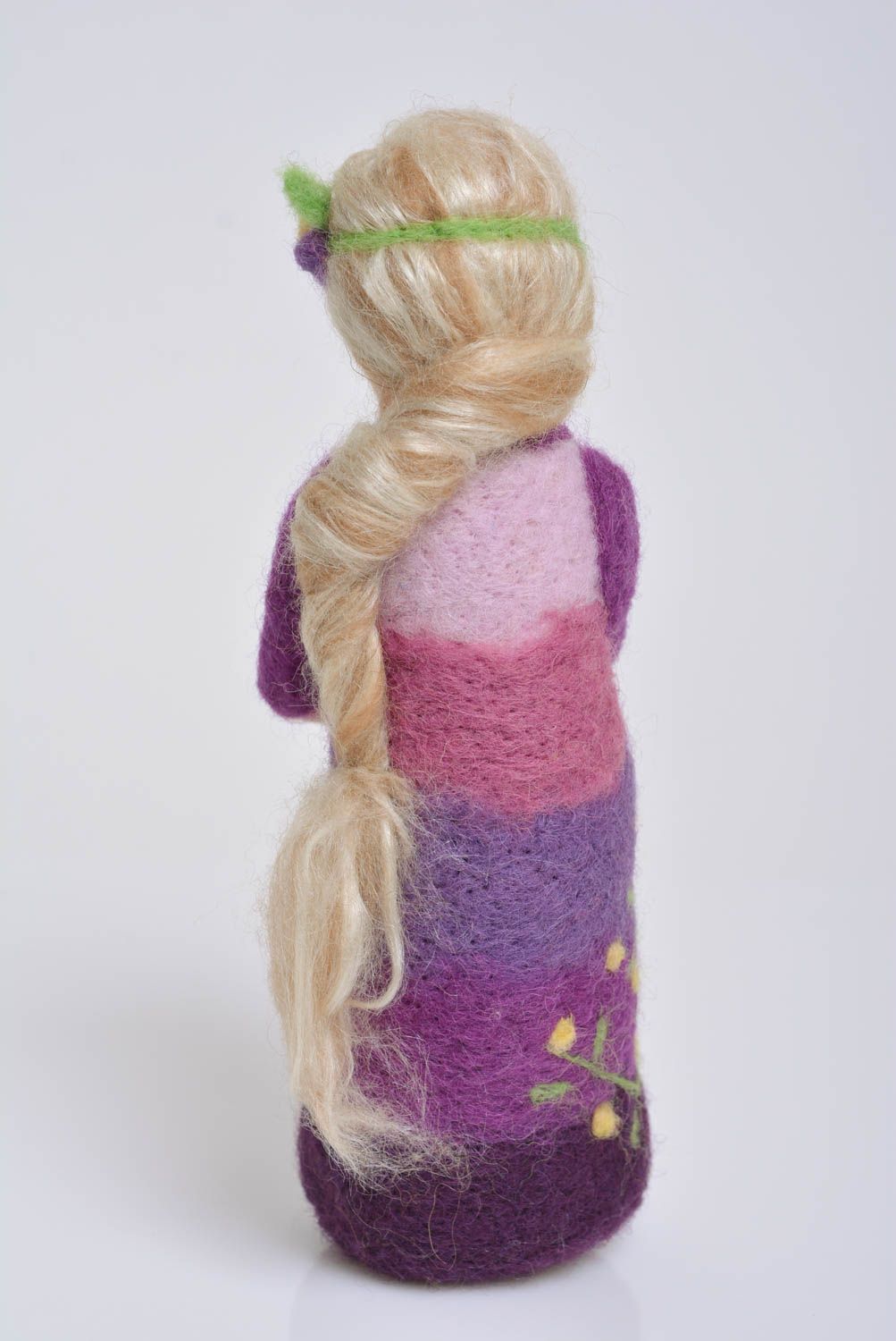Poupée en laine Femme faite main technique de feutrage décoration Mère photo 4