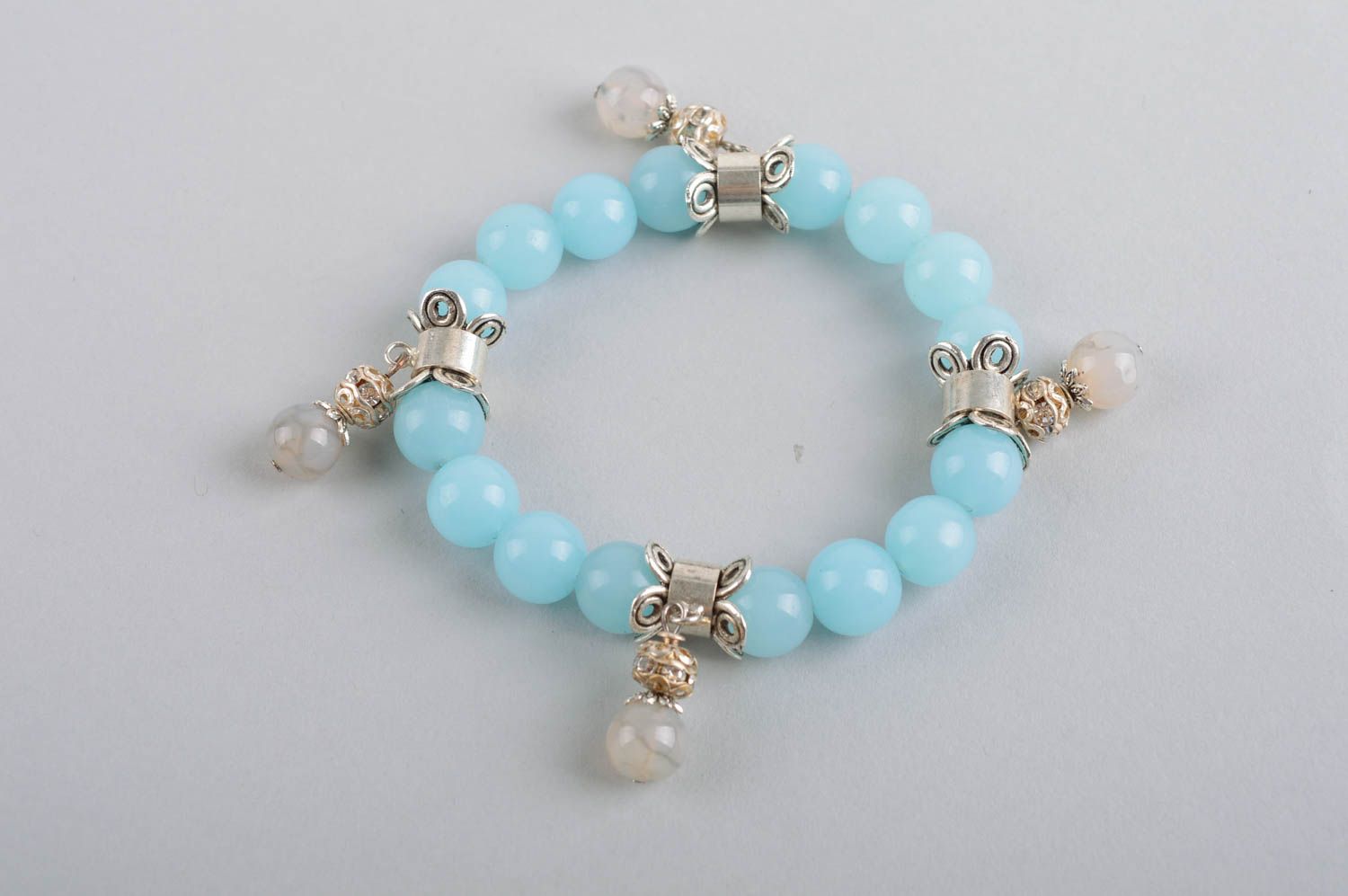 Bracelet en pierres Bijou fait main design bleu clair Accessoire femme photo 5