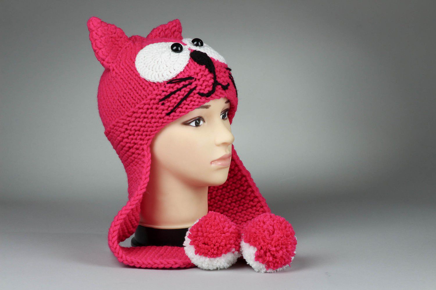 Knitted hat Crimson Cat photo 1