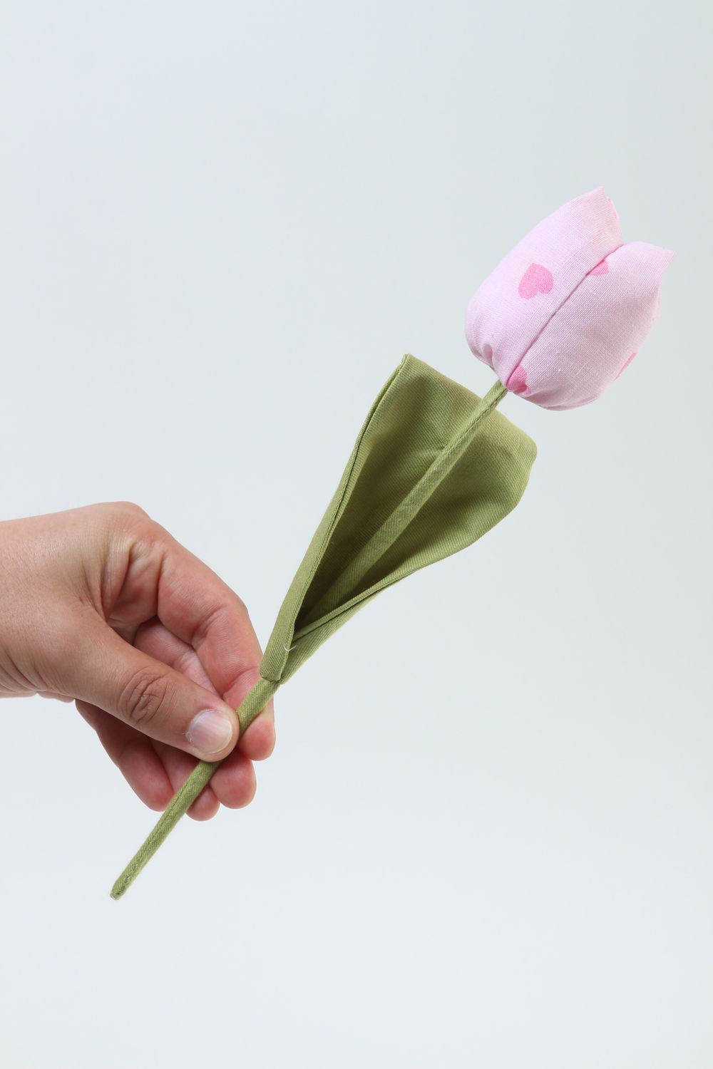 Flor de tela rosa tierna hecha a mano tulipán artificial elemento decorativo foto 6