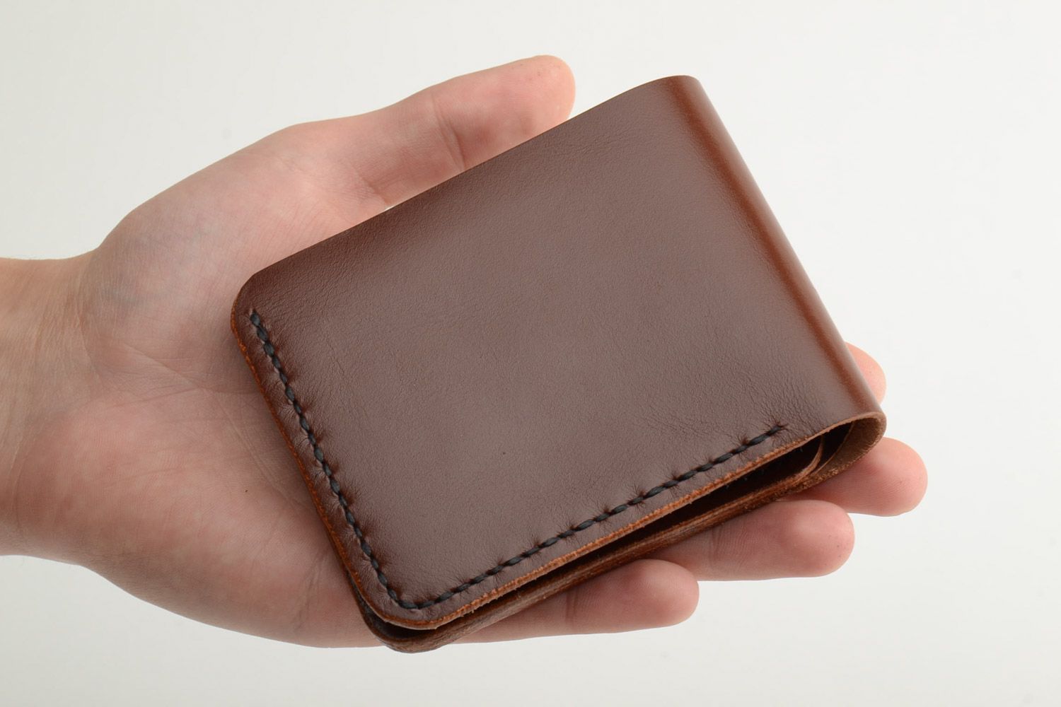 Handgemachte Geldbörse aus Leder in Braun für Mann stilvoll künstlerisch elegant foto 5