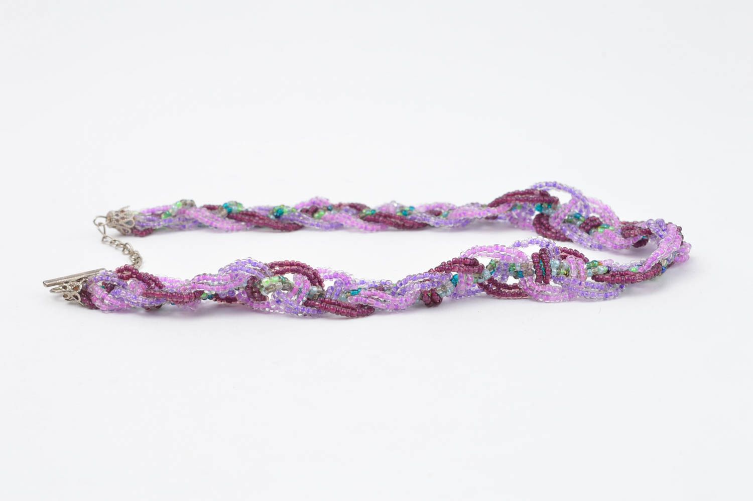 Collier en perles de rocaille Bijou fait main mauve-violet Cadeau pour femme photo 2