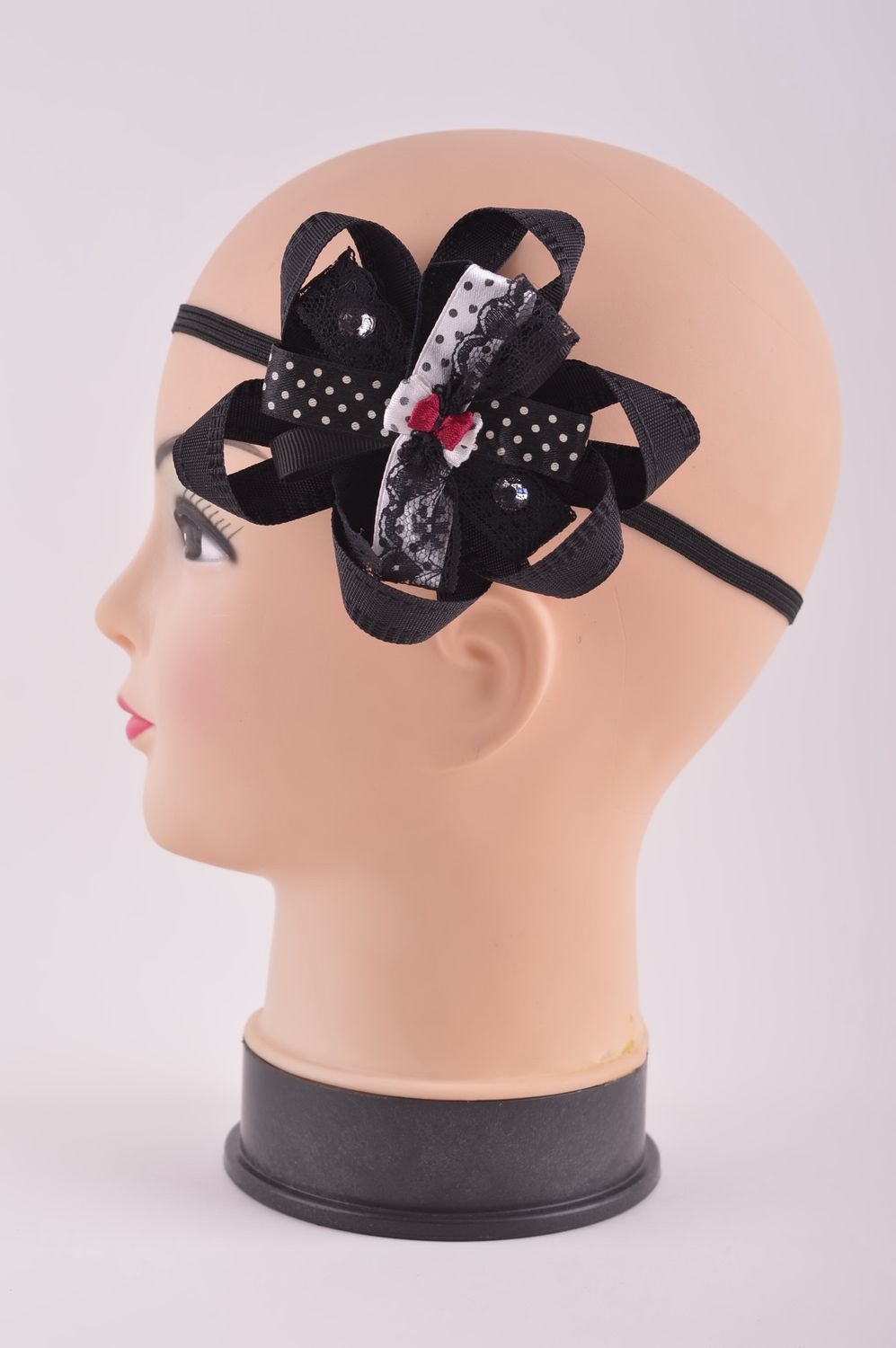 Bandeau cheveux élastique fait main Cadeau femme fleur noire Accessoire cheveux photo 2