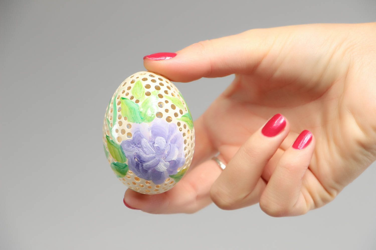 Painted decorative egg for interior photo 5