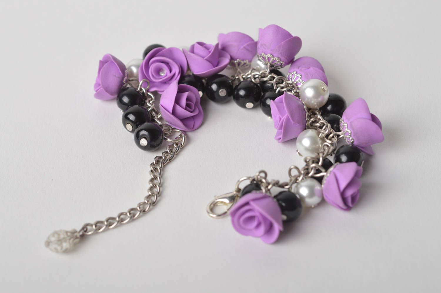 Bracelet fleurs Bijoux fait main lilas en pâte polymère Accessoire femme photo 5